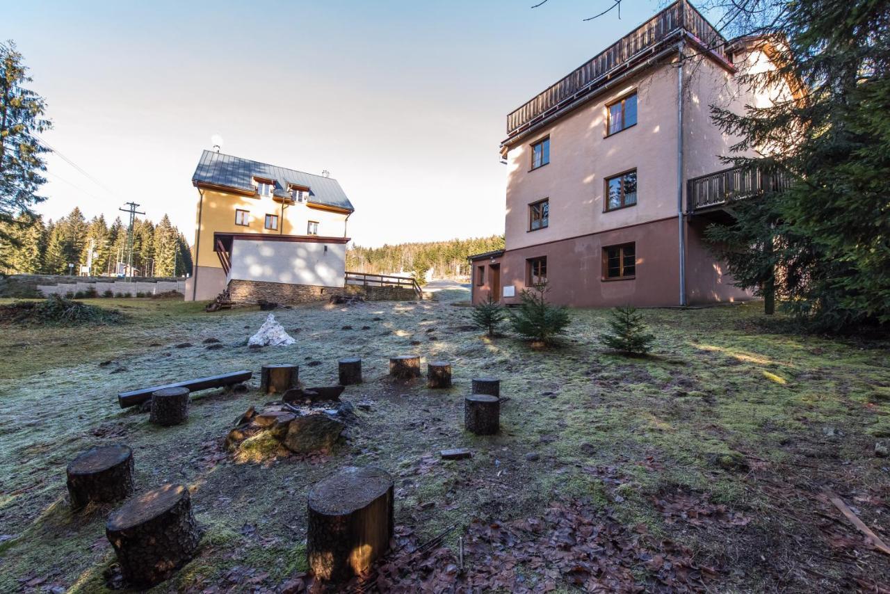 Apartmany Domino Železná Ruda Eksteriør bilde